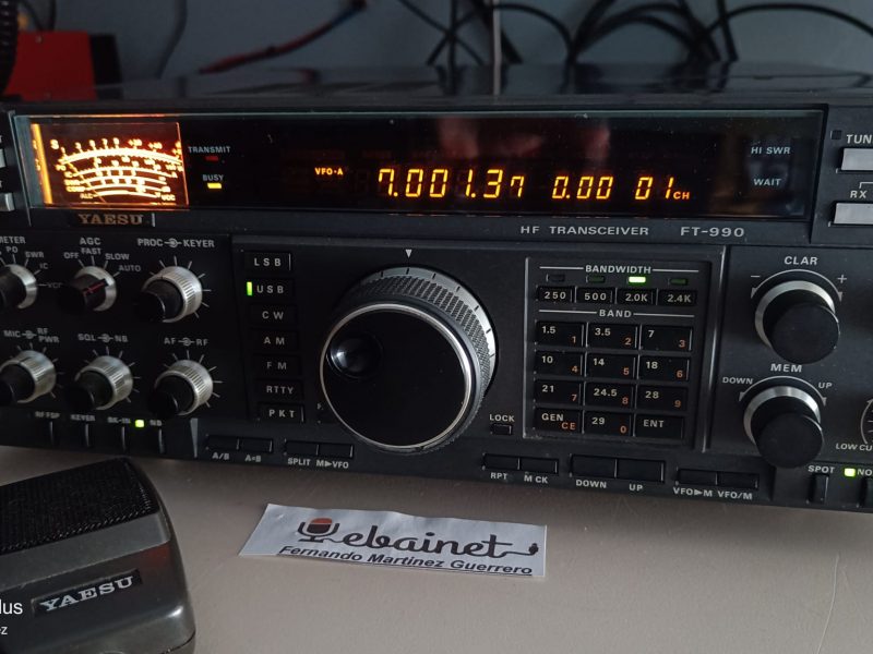 Yaesu FT-990