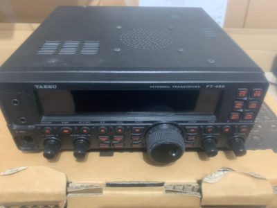 Yaesu FT-450 AT
