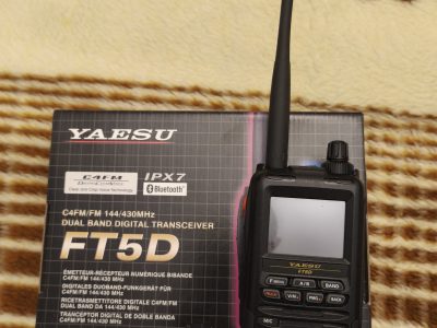 YAESU FT5D