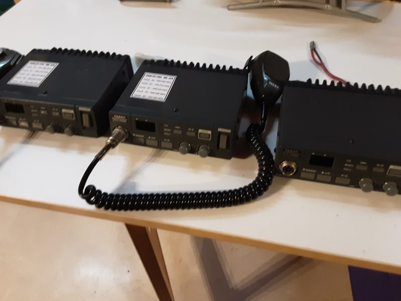 LOTE 3 emisoras juntas UHF