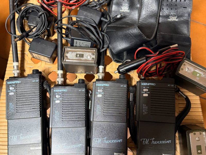 4 Walkis KENPRO KT-22 de 2m-VHF