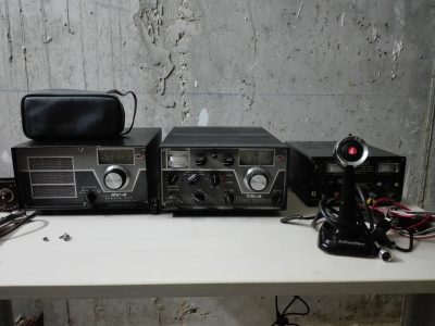 DRAKE TR-4 v VR-4