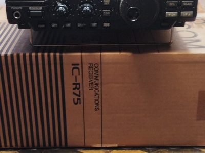 RECEPTOR ICOM IC R75