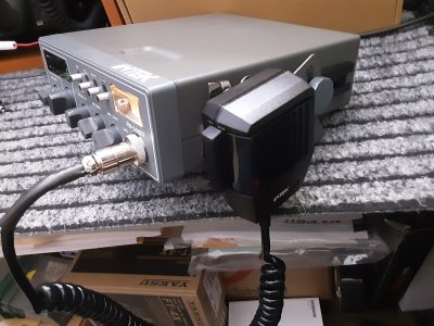 EMISORA CB INTEK FM-548SX Muy NUEVA,,,,