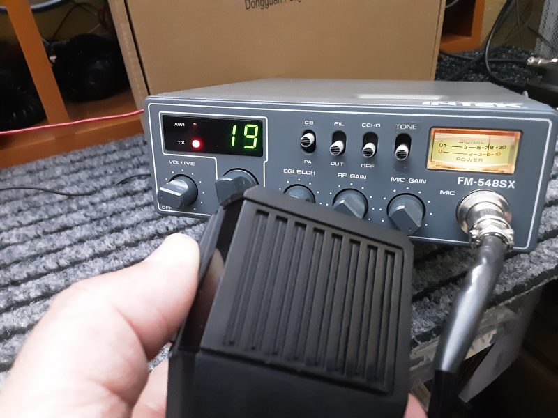 EMISORA CB INTEK FM-548SX Muy NUEVA,,,,