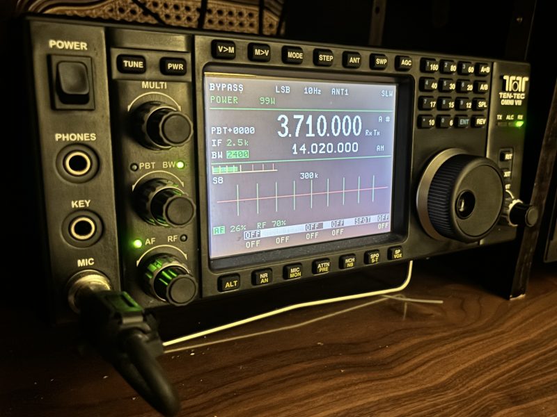 Tranceptor HF y 6m TecTec Omni VII AT. Excelente estado