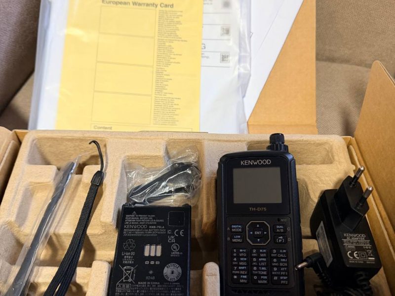 KENWOOD TH-D75