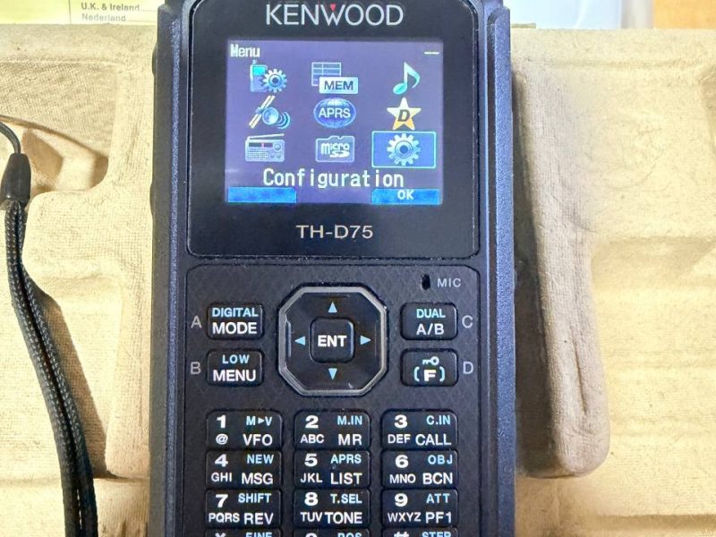 KENWOOD TH-D75